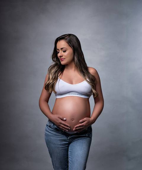 ensaio fotografico estúdio, ensaio gestante em estudio, foto de gestante em estudio brasilia df, fotografa de gestante em brasilia, helenice gonçalv'