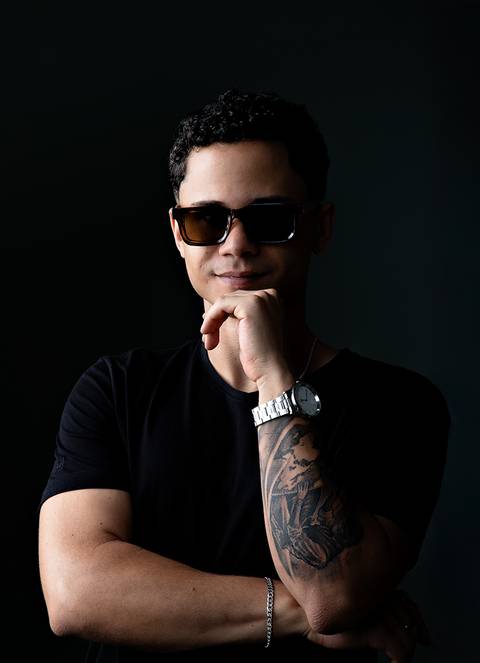 20. retratos masculinos em estudio em brasilia capital.'