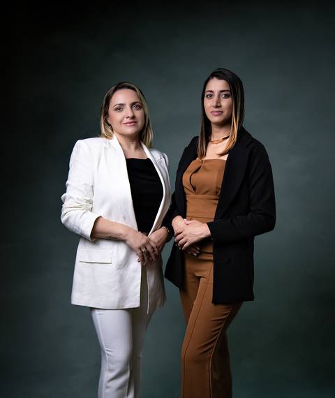 ensaio em estudio feminino corporativo'