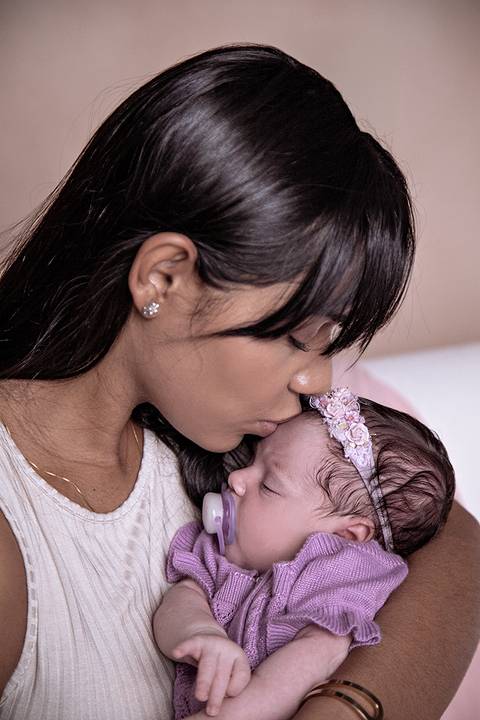 fotografia new born menina em estudio'