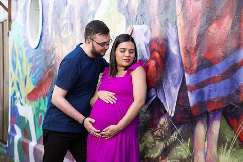 ensaio  gestante em viela da lavadeira em embu das artes sp'