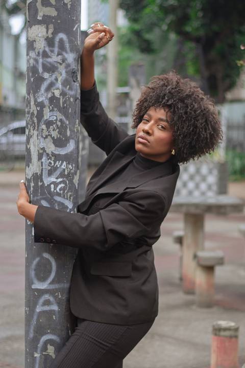 Ensaio fotográfico urbano feminino, ensaio de moda - via light'