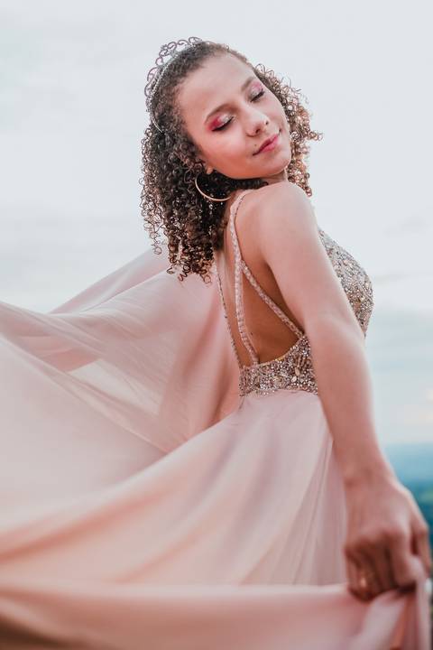 pose para ensaio de debutante ideia de vestido 15 anos fotografo belo horizonte'