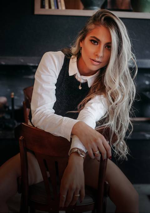 #mundodosfotografos #fotosexternas #fotografodepontagrossa 
#fotografodepontagrossa 
#pontagrossa #potedetalentos 
#photographers #photoshop #photooftheday 
#alefefotografia #portraitphotography 
#portrait #mundodosfotografos 
#portraitmood #modelo #makeu'