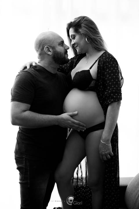 Ensaio fotográfico de gestante na residência da cliente '