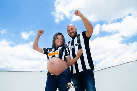 Ensaio fotográfico de gestante na residência da cliente '