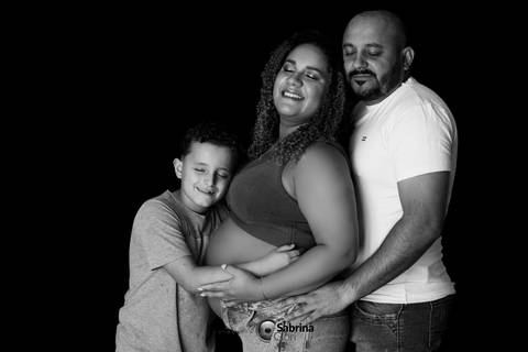 Ensaio fotográfico gestacional com maquiagem inclusa '