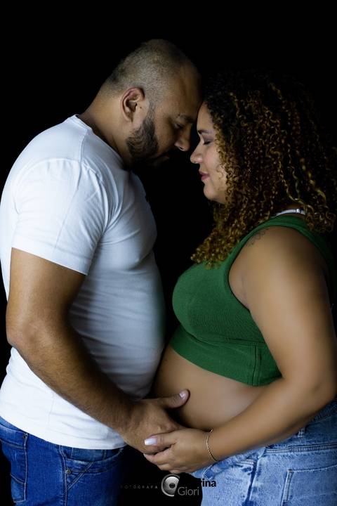 Ensaio fotográfico gestacional com maquiagem inclusa '