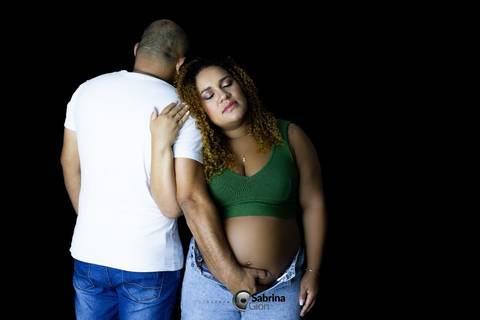 Ensaio fotográfico gestacional com maquiagem inclusa '