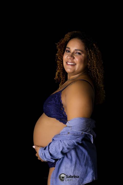 Ensaio fotográfico gestacional com maquiagem inclusa '