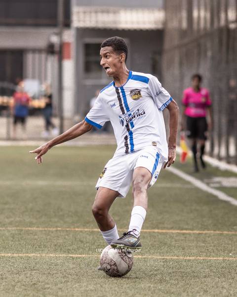  Lance da partida entre LOKOMOTIV X ABV, válida pela SUPER COPA OURO SUB-15, realizado no dia 29/04/2023 na ARENA LOKOMOTIV, na cidade de BETIM, no estado de MG. Foto: Luciano Brew / BhFoto'