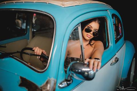 ensaio feminino com fusca Carmo do paranaíba'