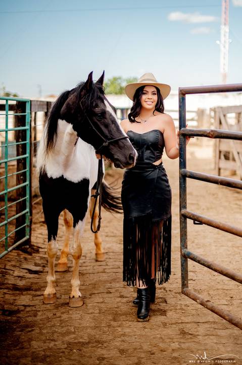 ensaio 15 anos com cavalo'