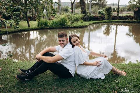 pre wedding - Eduarda e Marco Tulio - natureza waldavila Carmo do paranaiba'