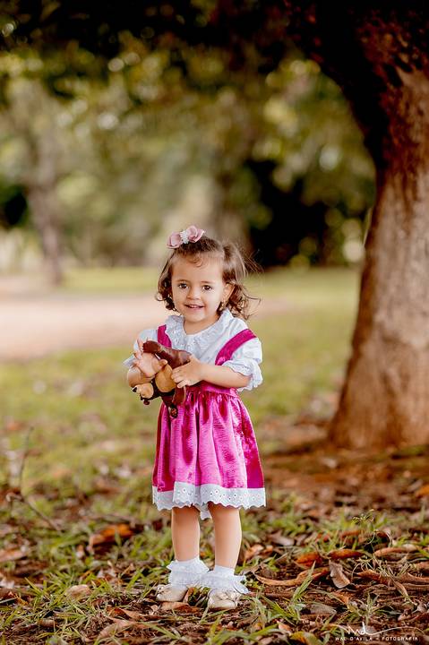 ensaio-infantil-marsha-e-urso-waldavilafotografia-carmo-do-paranaiba-mg'