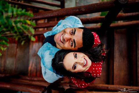 pre-wedding-laura-e-paulo-roberto-serra-do-salitre-waldavilafotografia-carmodoparanaiba
'