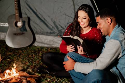 pre-wedding-laura-e-paulo-roberto-serra-do-salitre-waldavilafotografia-carmodoparanaiba
-casalmontanha-casalfogueira-casalflores-casalbicicleta'