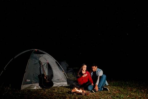 pre-wedding-laura-e-paulo-roberto-serra-do-salitre-waldavilafotografia-carmodoparanaiba
-casalmontanha-casalfogueira-casalflores-casalbicicleta'