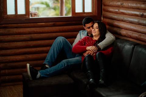 pre-wedding-laura-e-paulo-roberto-serra-do-salitre-waldavilafotografia-carmodoparanaiba
'