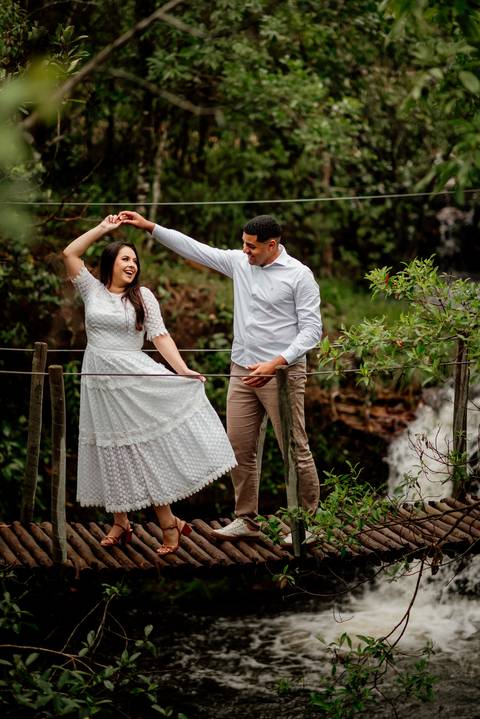 pre-wedding-laura-e-paulo-roberto-serra-do-salitre-waldavilafotografia-carmodoparanaiba -casalcachoeira
'