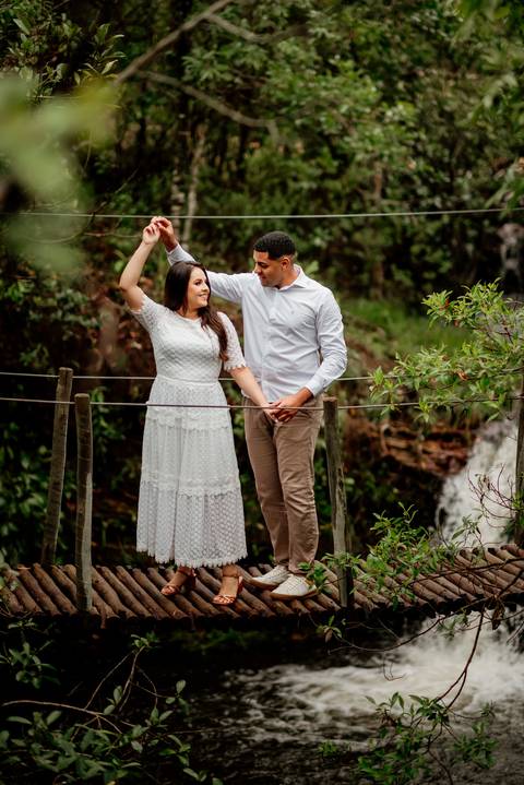 pre-wedding-laura-e-paulo-roberto-serra-do-salitre-waldavilafotografia-carmodoparanaiba -casalcachoeira
'