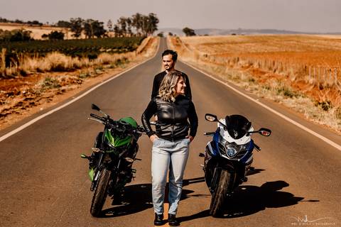 pre-wedding-moto-giovanna-e-maico-carmodoparanaiba'