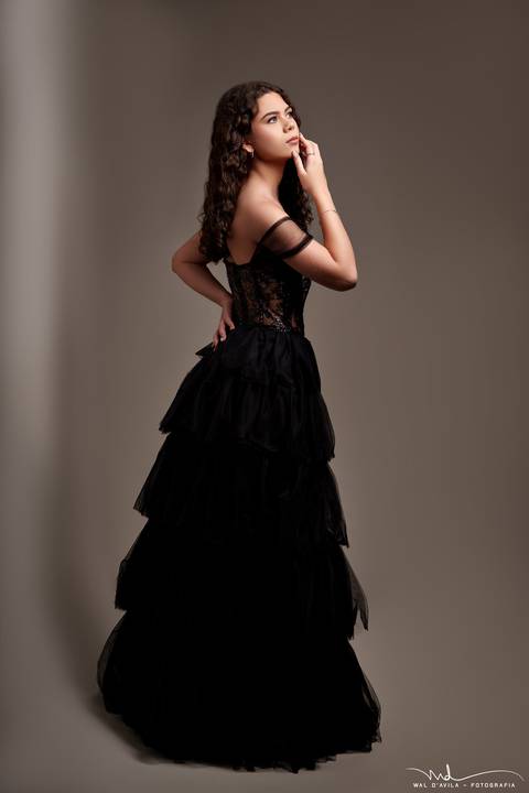 15anosisabelle-carmodoparanaiba-waldavilaforografia-ensaio15anosestudio-fotografocarmodoparanaiba'