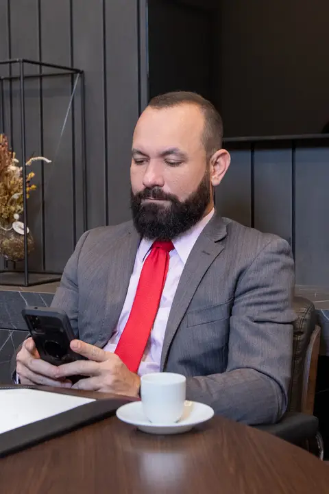 foto de perfil profissional advogado belo horizonte'