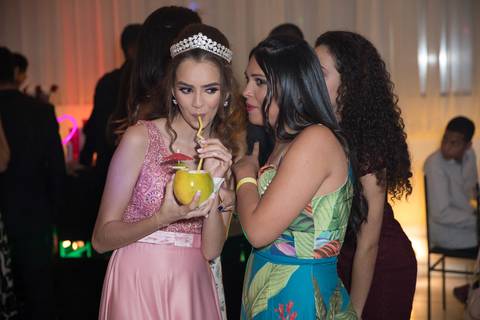 Fotógrafo de Aniversário de 15 anos - Betim'