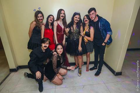 Debutante em Contagem'