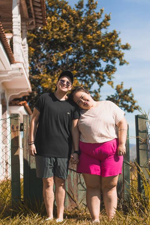 ensaio externo casal por do sol rural ufrrj pose para ensaio fotográfico'