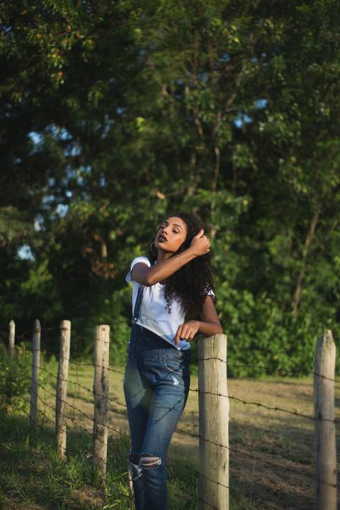 fotos tumblr cacheada ensaio fotográfico feminino externo ufruralrj pose para fotos caio fábio itaguaí fotógrafo'