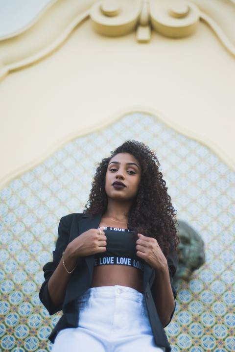 ensaio fotográfico feminino externo pose para fotos tumblr cacheada ufrrj caio fábio itaguaí rj'