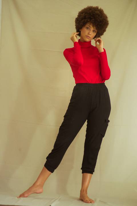 dica de looks para ensaio fotográfico feminino garota negra cabelo cachedo black power lowpoo transição capilar  caio fabio itaguai look anos 90 gola rolê'