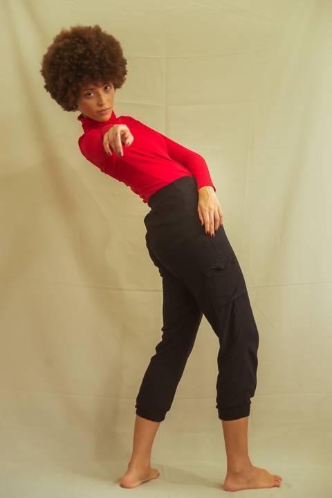 dica de look anos 90 gola rolê como posar dicas de pose para ensaio feminino itaguai rj mangaratiba caio fabio fotografo profissional transição capilar lowpoo blackpower cabelo cacheado backdrop tumblr'