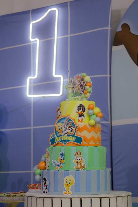 Aniversário de 1 anos baby looney tunes'