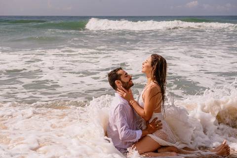 Ensaio Pré Casamento na praia em Ubatuba'