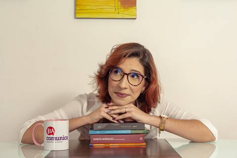 Retrato profissional da Bia Comunica - Posicionamento de imagem - Branding Pessoal - Ensaio Corporativo - Marca Pessoal - Empreendedora - Empreendedorismo'
