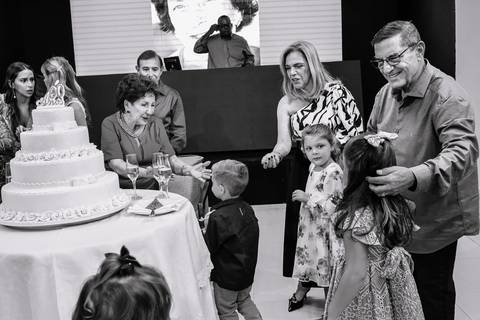 aniversário, aniversário de 100 anos, bday, cobertura fotográfica de família, cobertura fotográfica em são paulo, emily fanti, fotografia afetiva, fotografia de família, fotografia documental, história de familia, legado, eterno, álbum de família'