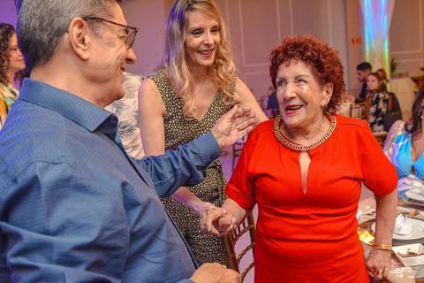 aniversário, aniversário de 100 anos, bday, cobertura fotográfica de família, cobertura fotográfica em são paulo, emily fanti, fotografia afetiva, fotografia de família, fotografia documental, história de familia, legado, eterno, álbum de família'