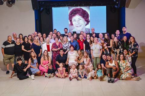 aniversário, aniversário de 100 anos, bday, cobertura fotográfica de família, cobertura fotográfica em são paulo, emily fanti, fotografia afetiva, fotografia de família, fotografia documental, história de familia, legado, eterno, álbum de família'