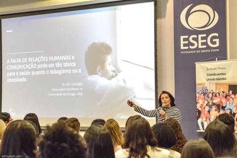 cnv, cobertura fotográfica, cobertura institucional, comunicação não violenta, congresso paulista de gestão de pessoas, emily fanti, eseg, fotografia institucional, gestão de pessoas, gestão de rh, grupo trhoca, univoz, retrato profissional, carreira'