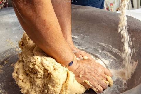 confraternização, culinária, culinária portuguesa, emily fanti, encontro de família, festa, festa de família, filhoses, fotografia de família, fotografia documental, receita de família, registro fotográfico, reunião familiar, tradição'