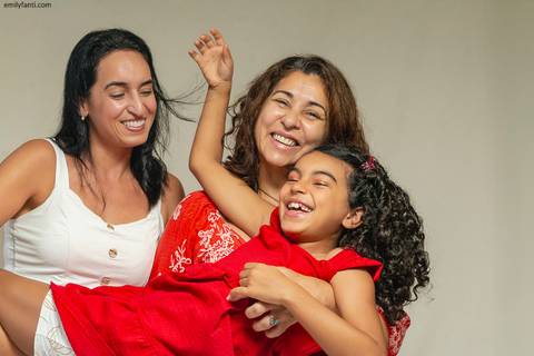 dia das mães, emily fanti, ensaio de família, ensaio feminino, ensaio fotográfico, ensaio fotográfico de família, estúdio fotográfico em sp, família, foto de família, mulheres, maternidade, matriarca, maternar, gerações, amor, amor de mãe, foto de familia'