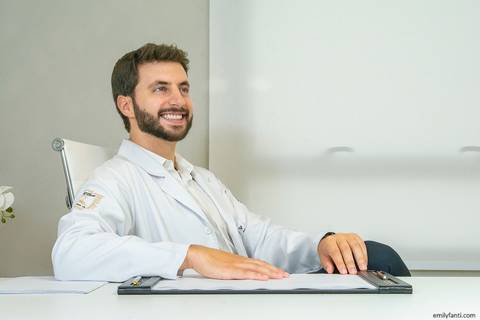 business, clínica médica, consultório médico, dermatologia, emily fanti, ensaio de médico, ensaio profissional, foto de consultório médico, foto de médico, foto profissional em são paulo, foto profissional em sp, retrato de médico, retrato área da saúde'