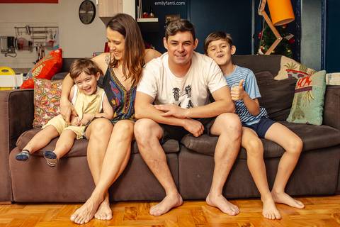 emily fanti, ensaio de família, ensaio fotográfico, ensaio fotográfico de família, estúdio fotográfico em sp, família, foto de família, maternidade, matriarca, maternar, gerações, amor, amor de mãe, foto de familia, ensaio documental, ensaio em casa'