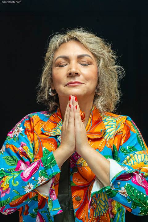 aide torres, casamento às cegas, ensaio fotográfico, formação de plateia, foto de estudio em sp, fotografia profissional, retrato, retrato profissional, formadora de platéia, netflix, retrato para atores, fotografia de teatro, teatro, emily fanti'