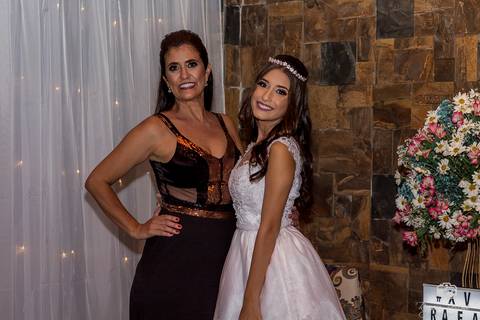 Festa de 15 anos; debutante; 15 anos; adolescentes; menina; garotas; festa; familia; eventos'