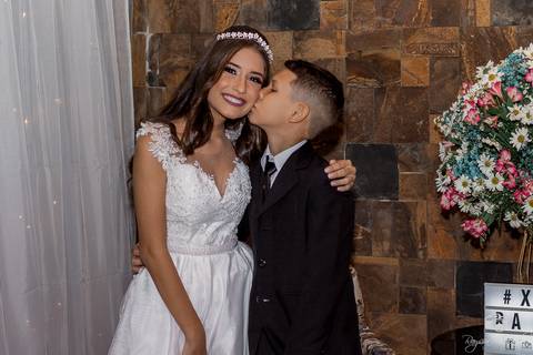 Festa de 15 anos; debutante; 15 anos; adolescentes; menina; garotas; festa; familia; eventos'