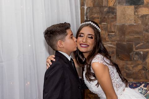 Festa de 15 anos; debutante; 15 anos; adolescentes; menina; garotas; festa; familia; eventos'